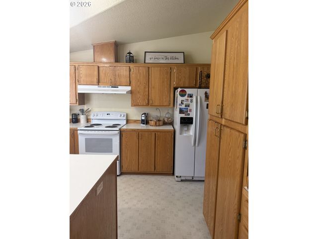 8810 Ne BLACKBURN Rd, Yamhill, OR 97148