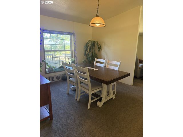 8810 Ne BLACKBURN Rd, Yamhill, OR 97148