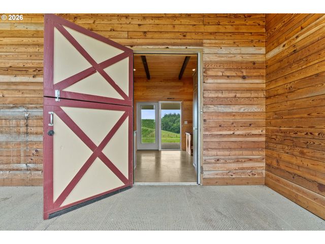 8810 Ne BLACKBURN Rd, Yamhill, OR 97148