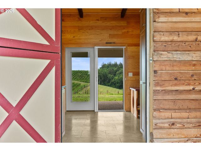 8810 Ne BLACKBURN Rd, Yamhill, OR 97148