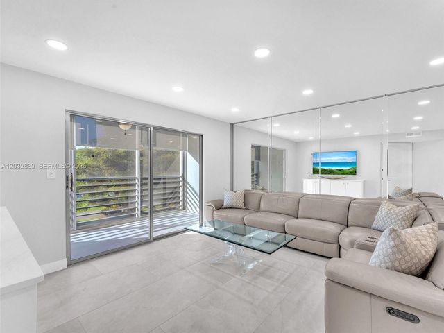 1601 Abaco Drive F3, Coconut Creek, FL 33066