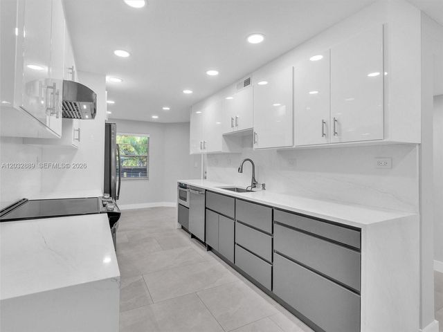 1601 Abaco Drive F3, Coconut Creek, FL 33066