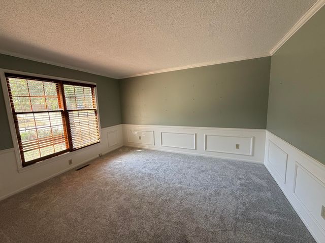 1921 E Nottingham Street, Springfield, MO 65804