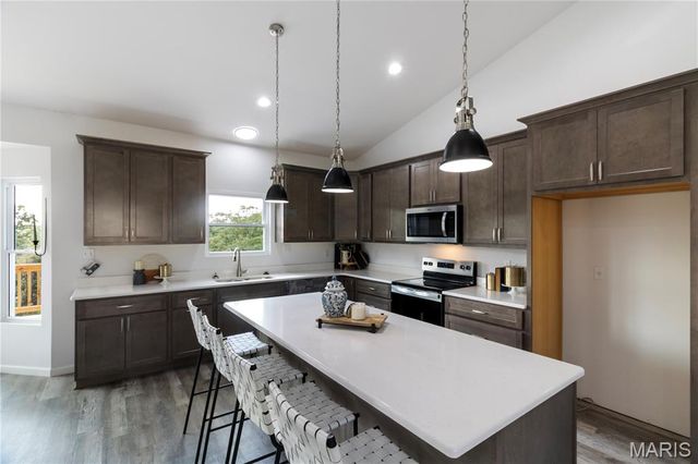 1417 Cortez Dr., Hillsboro, MO 63050