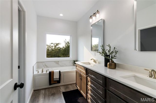 1417 Cortez Dr., Hillsboro, MO 63050