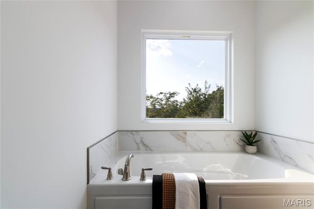 1417 Cortez Dr., Hillsboro, MO 63050