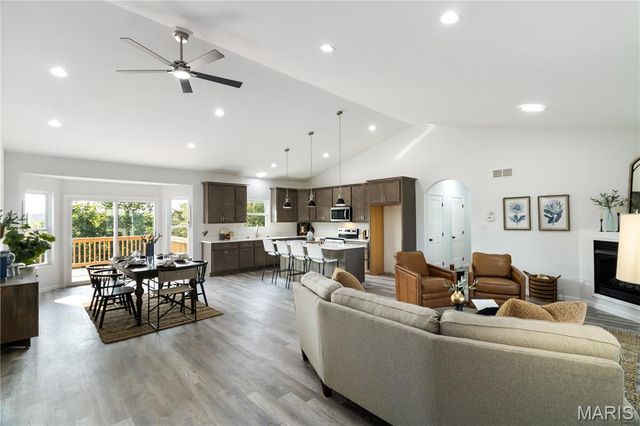 1417 Cortez Dr., Hillsboro, MO 63050