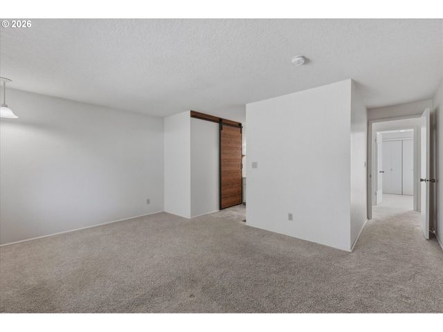 5633 FINCH Dr, Longview, WA 98632