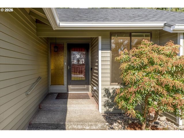 5633 FINCH Dr, Longview, WA 98632