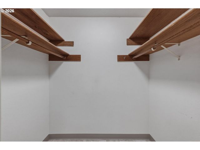 5633 FINCH Dr, Longview, WA 98632