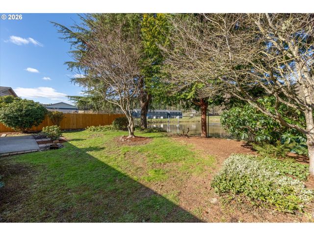 5633 FINCH Dr, Longview, WA 98632