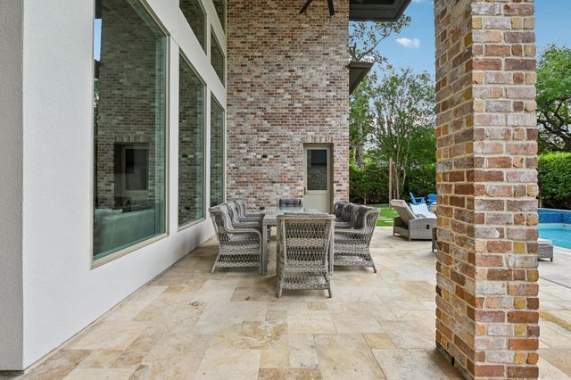 13927 Perthshire Road, Houston, TX 77079