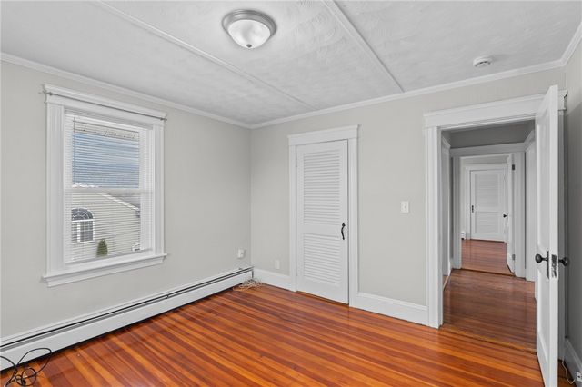 28 Island Avenue, East Providence, RI 02916