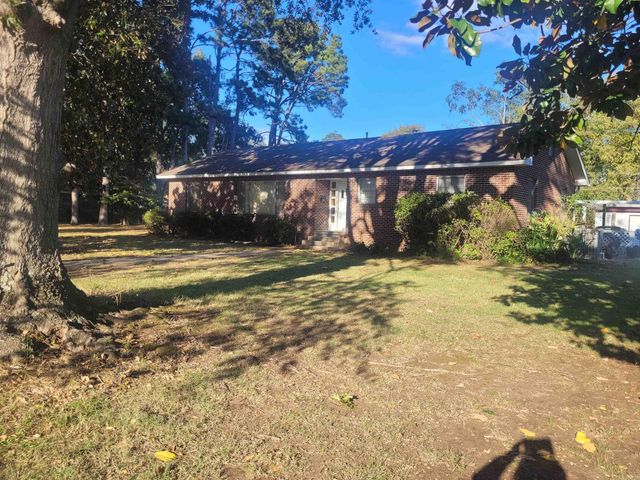 202 NE 4th Street, England, AR 72046