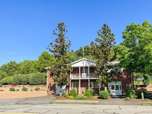 42 Bayberry Dr 1, Sharon, MA 02067