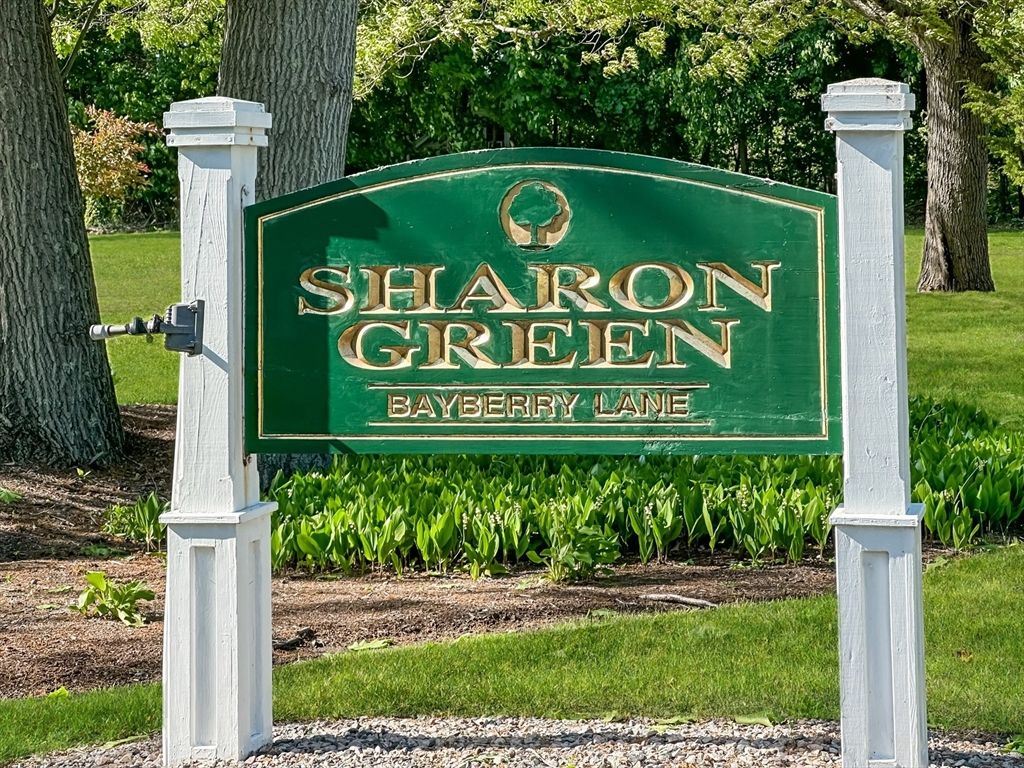 42 Bayberry Dr 1, Sharon, MA 02067