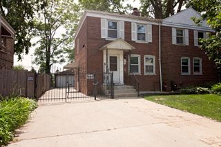 5167 W 63rd Place, Chicago, IL 60638