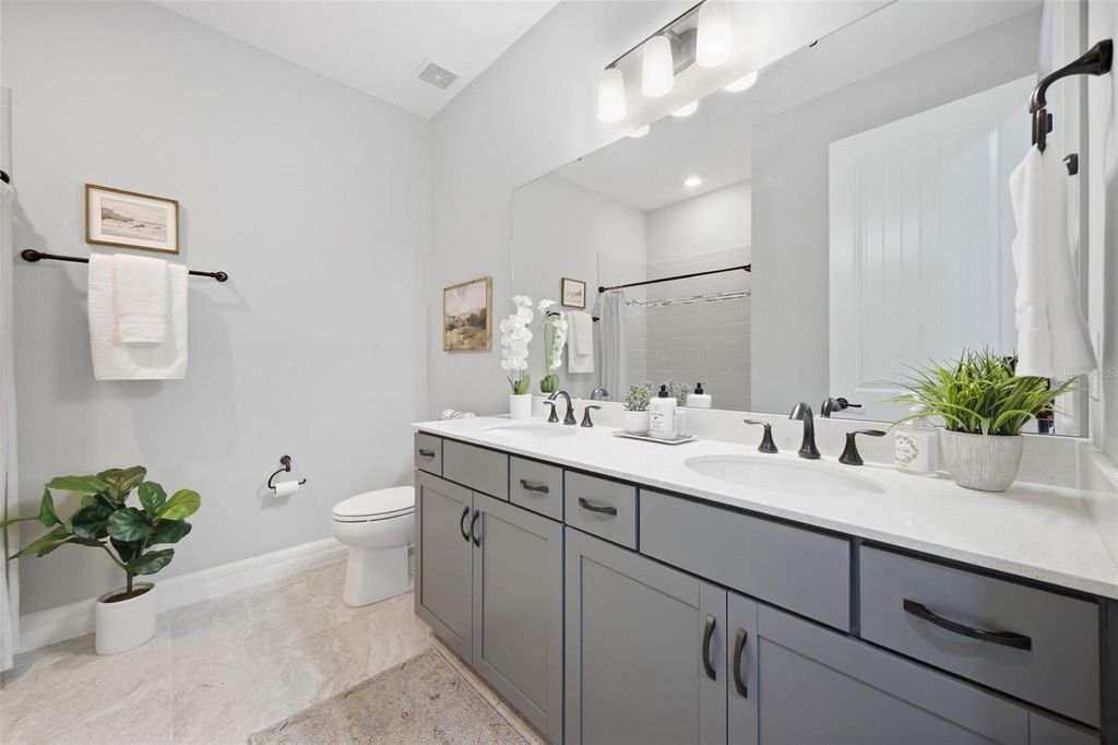 Image 42 of property listing at 9442 IBIS GROVE BOULEVARD, Wesley Chapel, FL 33545