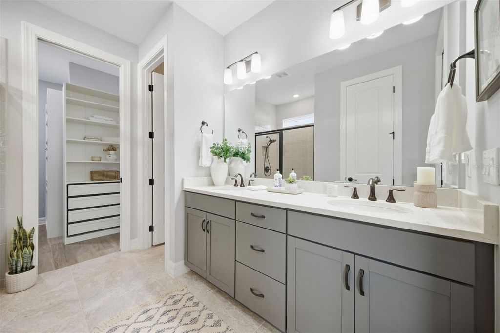 Image 6 of property listing at 9442 IBIS GROVE BOULEVARD, Wesley Chapel, FL 33545