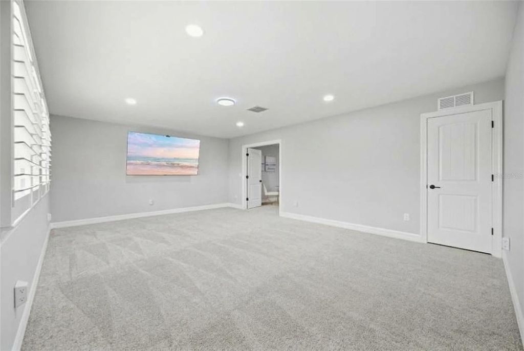 Image 64 of property listing at 9442 IBIS GROVE BOULEVARD, Wesley Chapel, FL 33545