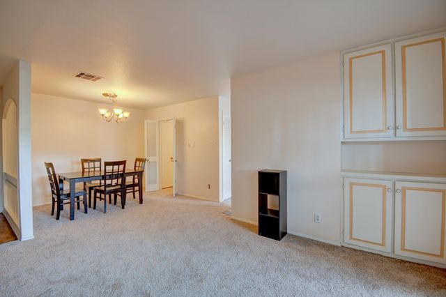 1601 Pennsylvania Street NE L-7, Albuquerque, NM 87110
