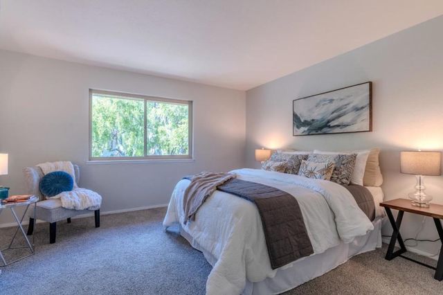 1039 Oddstad Boulevard, Pacifica, CA 94044