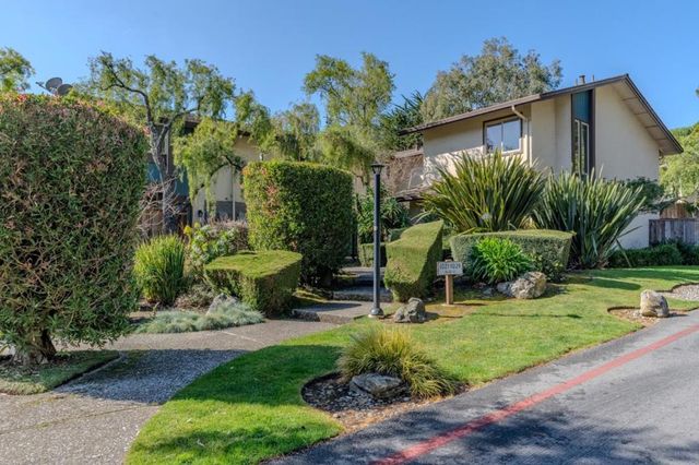 1039 Oddstad Boulevard, Pacifica, CA 94044