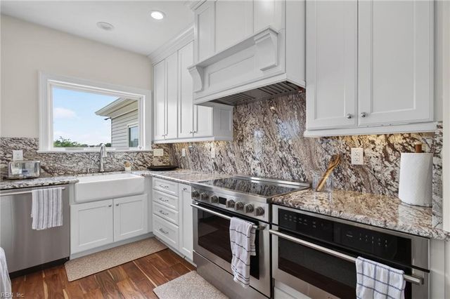 2073 Bierce DR, Virginia Beach, VA 23454