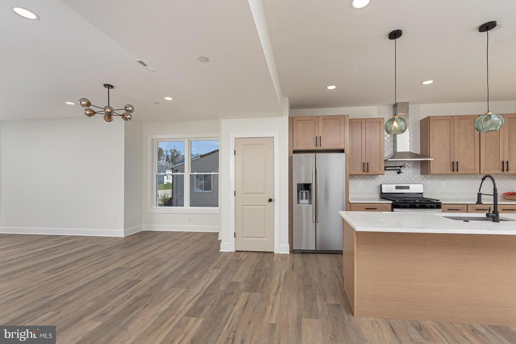 Image 11 of property listing at 3111 SAINT LUKES LN, Baltimore, MD 21207