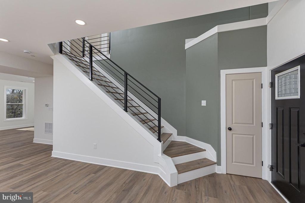 Image 15 of property listing at 3111 SAINT LUKES LN, Baltimore, MD 21207