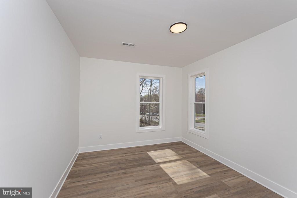 Image 18 of property listing at 3111 SAINT LUKES LN, Baltimore, MD 21207