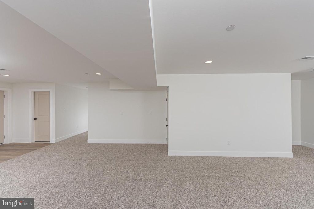 Image 37 of property listing at 3111 SAINT LUKES LN, Baltimore, MD 21207