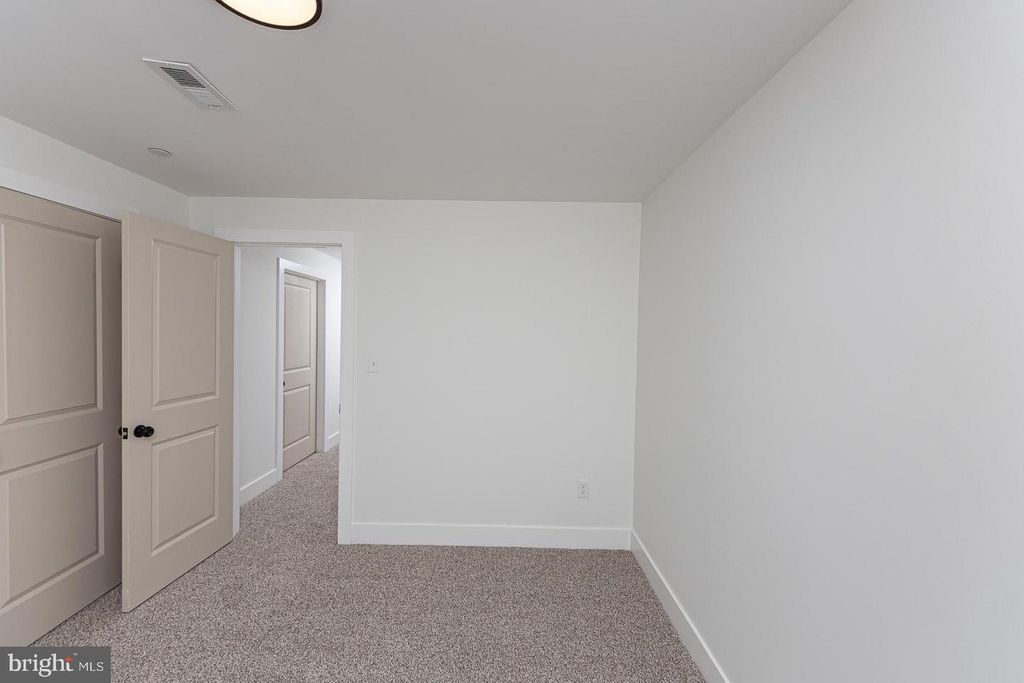 Image 40 of property listing at 3111 SAINT LUKES LN, Baltimore, MD 21207