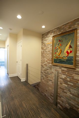 2643 W Maypole Avenue, Chicago, IL 60612