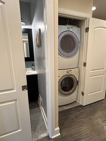 2643 W Maypole Avenue, Chicago, IL 60612