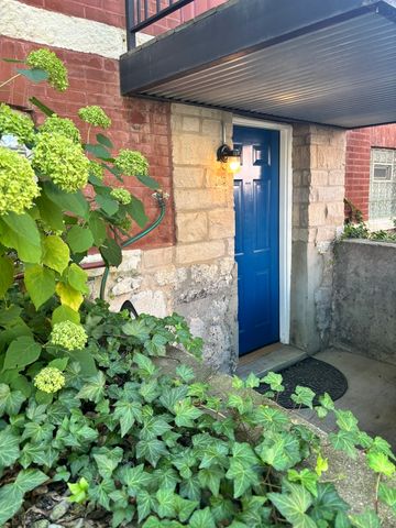 2643 W Maypole Avenue, Chicago, IL 60612