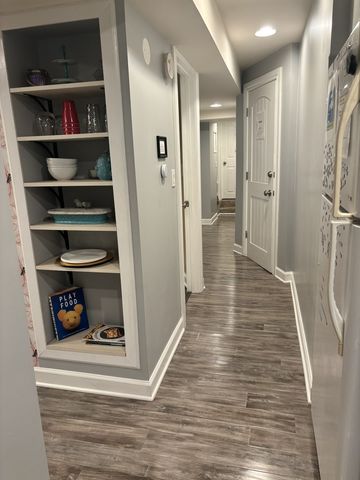 2643 W Maypole Avenue, Chicago, IL 60612