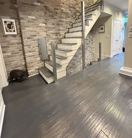 2643 W Maypole Avenue, Chicago, IL 60612