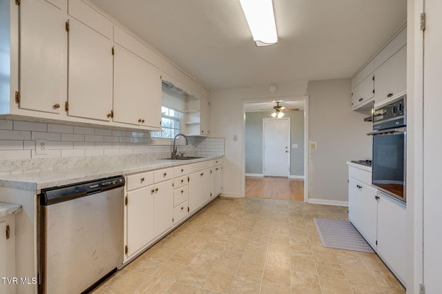 817 Mimosa Drive, Kingsport, TN 37660