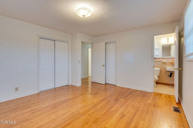 817 Mimosa Drive, Kingsport, TN 37660