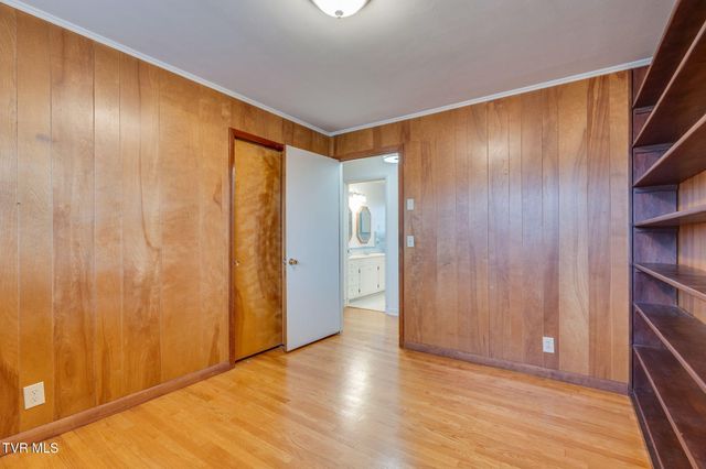 817 Mimosa Drive, Kingsport, TN 37660