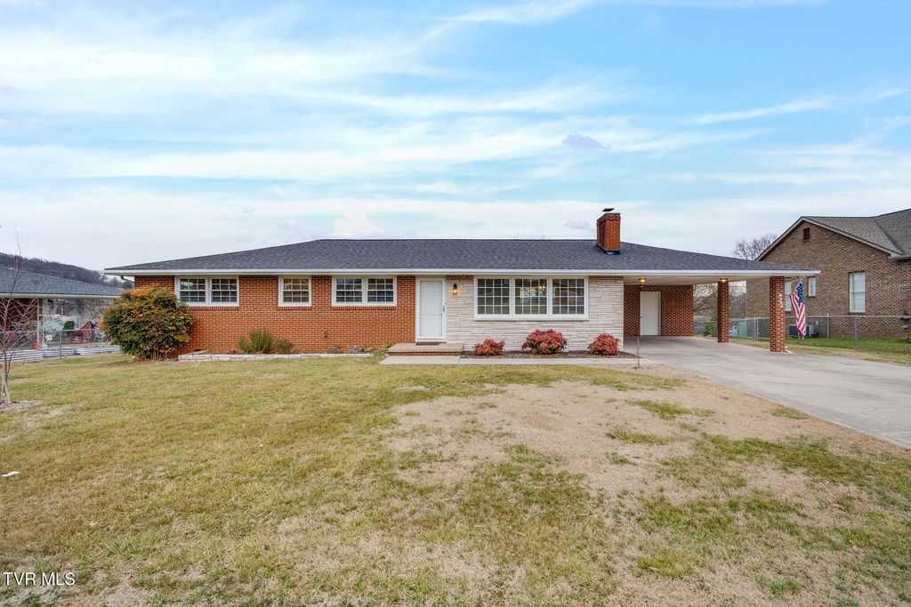 817 Mimosa Drive, Kingsport, TN 37660