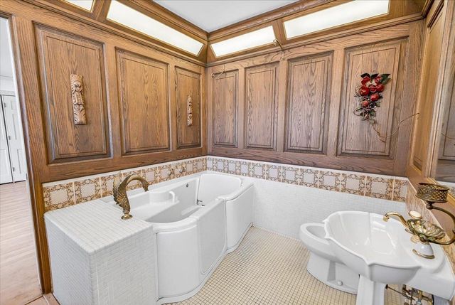 2901 Grandview Boulevard, Madison, WI 53713