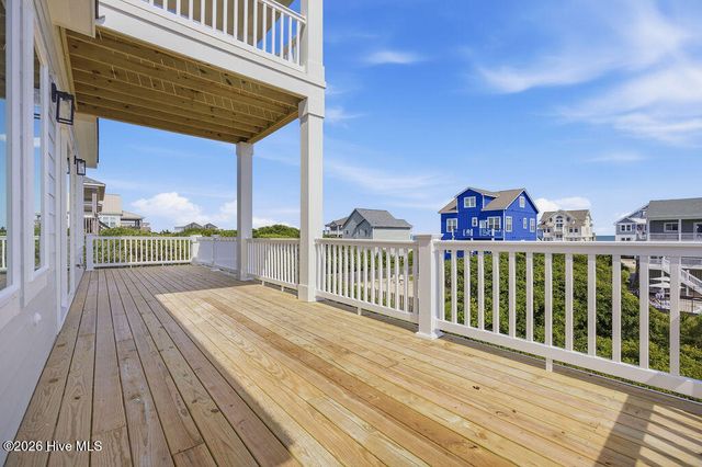 1 Bottlenose Boulevard, N Topsail Beach, NC 28460