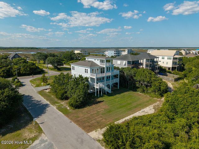 1 Bottlenose Boulevard, N Topsail Beach, NC 28460