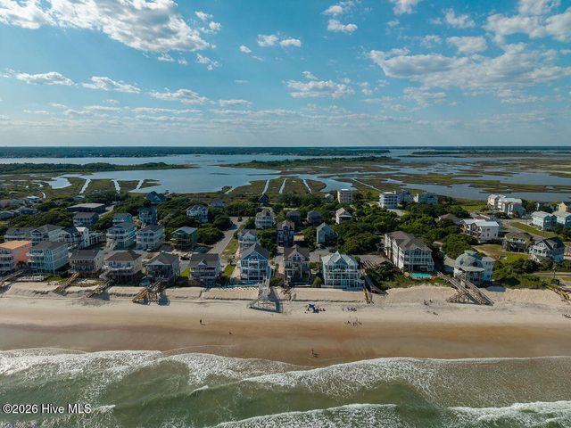 1 Bottlenose Boulevard, N Topsail Beach, NC 28460