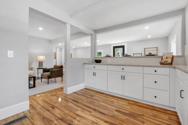 132 Oak Street, Tallahassee, FL 32301