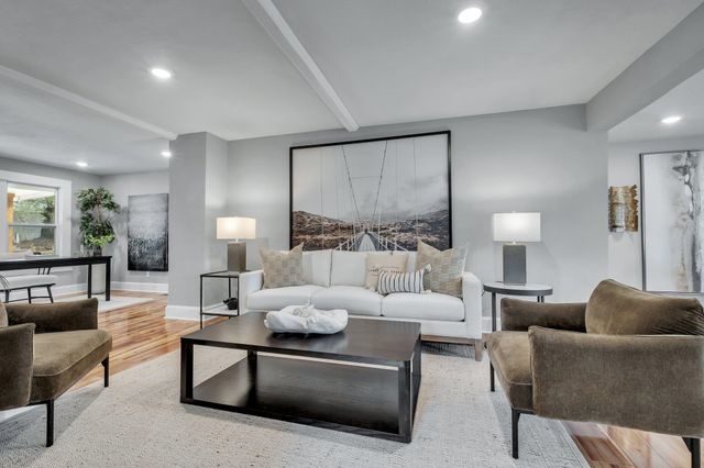 132 Oak Street, Tallahassee, FL 32301