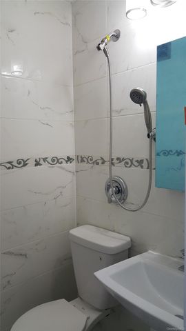 41-40 Union Street 11L, Flushing, NY 11355