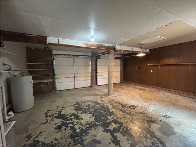 441 Woodlake RD, Virginia Beach, VA 23452